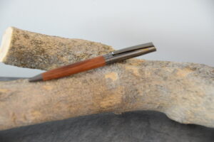 Stylo Bille Artisanal – Métal gun et Satiné Rubané